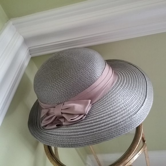 Sylvia Elegant hat - Picture 1 of 11